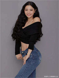 爱抚美女睡觉-泷泽萝拉初体验