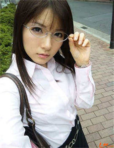 从头啪到尾全肉小黄书免费-我女朋友的妺妺完整版