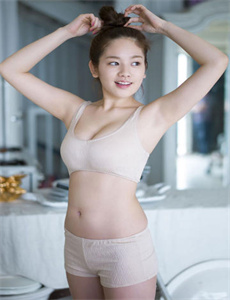 女猫